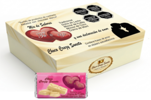 Caja x 10 unidades de Tú y Yo, de chocolate blanco. 5 diferentes rellenos, en cada unidad, sticker autoadhesivo con frase de amor.